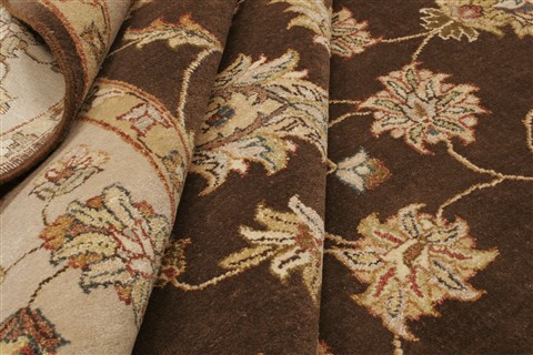 Agra Brown Hand Knotted 82 X 105 Area Rug 250-21210 Image 9