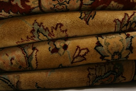 Kashan Beige Hand Knotted 61 X 811  Area Rug 253-21217 Image 6