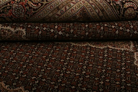 Tabriz Yellow Hand Knotted 82 X 102  Area Rug 253-21254 Image 16