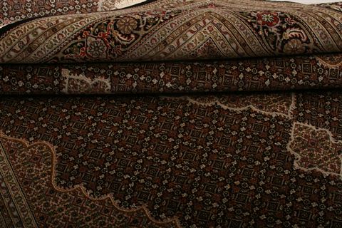 Tabriz Yellow Hand Knotted 82 X 102  Area Rug 253-21254 Image 15