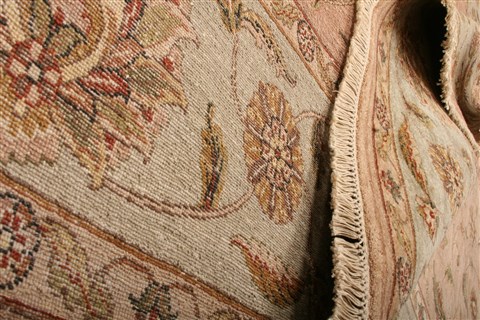 Ziegler Red Hand Knotted 90 X 121  Area Rug 253-21262 Image 18