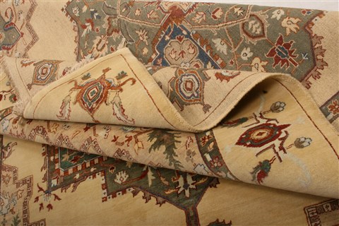 Heriz Beige Hand Knotted 80 X 911 Area Rug 100-21268 Image 27