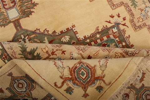 Heriz Beige Hand Knotted 80 X 911 Area Rug 100-21268 Image 21