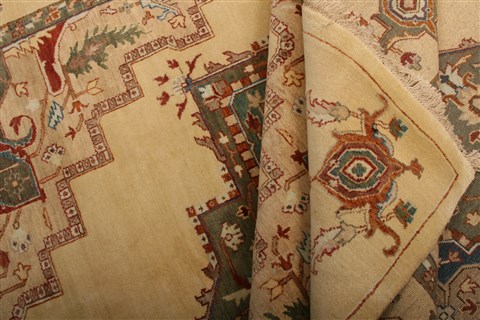 Heriz Beige Hand Knotted 80 X 911 Area Rug 100-21268 Image 22