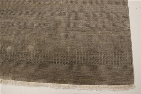 Modern Grey Hand Knotted 100 X 144 Area Rug 250-21293 Image 12