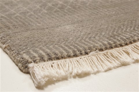 Modern Grey Hand Knotted 100 X 144 Area Rug 250-21293 Image 13