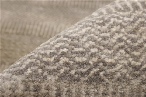 Modern Grey Hand Knotted 100 X 144 Area Rug 250-21293 Image 2