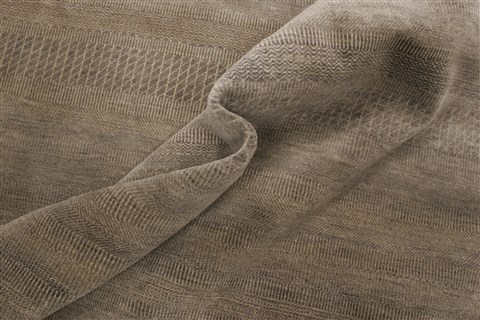 Modern Grey Hand Knotted 100 X 144 Area Rug 250-21293 Image 4