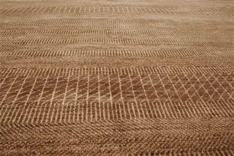 Modern Brown Hand Knotted 100 X 139 Area Rug 250-21302 Image 10