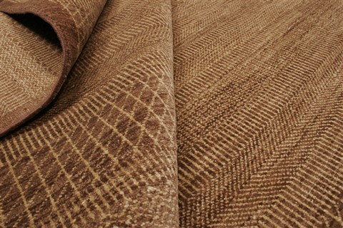 Modern Brown Hand Knotted 100 X 139 Area Rug 250-21302 Image 5