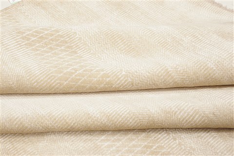 Modern Beige Hand Knotted 99 X 1311 Area Rug 250-21330 Image 3
