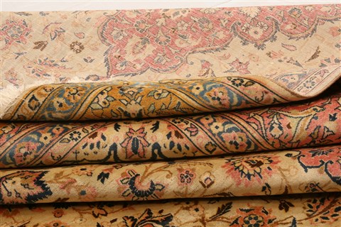 Kashan Beige Hand Knotted 88 X 126 Area Rug 100-21336 Image 4