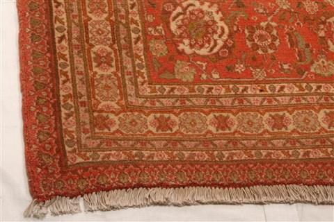 Haji Jalili Red Hand Knotted 89 X 119 Area Rug 100-21340 Image 2