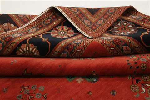 Gabbeh Red Hand Knotted 98 X 139 Area Rug 250-21345 Image 10