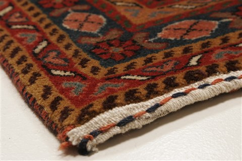 Gabbeh Red Hand Knotted 98 X 139 Area Rug 250-21345 Image 23