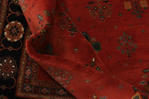 Gabbeh Red Hand Knotted 98 X 139 Area Rug 250-21345 Image 4
