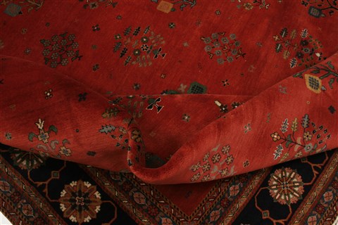 Gabbeh Red Hand Knotted 98 X 139 Area Rug 250-21345 Image 5