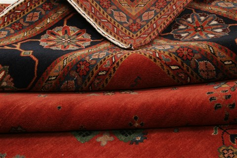 Gabbeh Red Hand Knotted 98 X 139 Area Rug 250-21345 Image 9