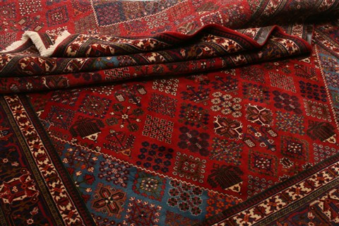 Maymeh Red Hand Knotted 86 X 125 Area Rug 100-21347 Image 18