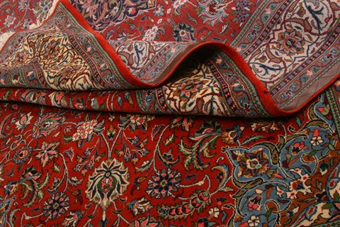Sarouk Red Hand Knotted 82 X 116 Area Rug 100-21348 Image 14