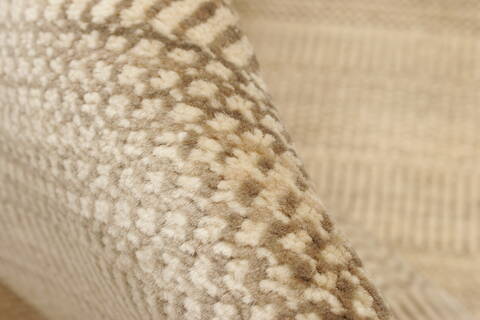 Modern Beige Hand Knotted 910 X 145  Area Rug 250-21349 Image 1