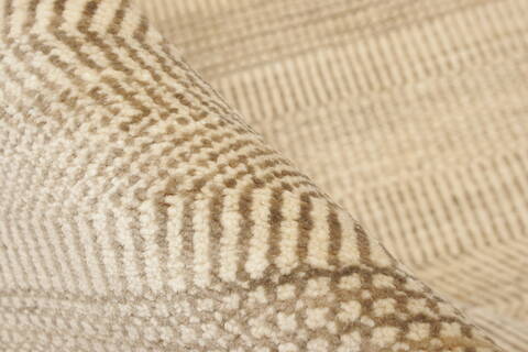 Modern Beige Hand Knotted 910 X 145  Area Rug 250-21349 Image 3