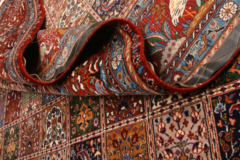Birjand Multicolor Hand Knotted 86 X 121 Area Rug 100-21352 Image 14