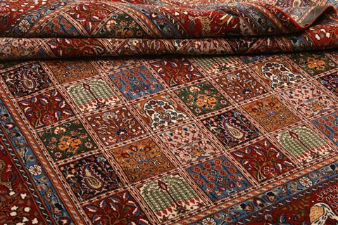 Birjand Multicolor Hand Knotted 86 X 121 Area Rug 100-21352 Image 21