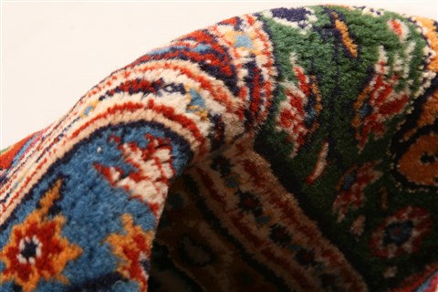 Birjand Multicolor Hand Knotted 86 X 121 Area Rug 100-21352 Image 6