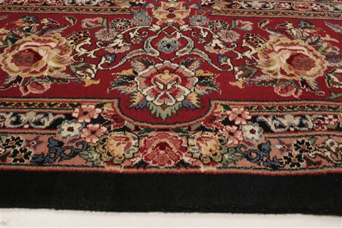 Pak-Persian Black Hand Knotted 100 X 139 Area Rug 250-21365 Image 13