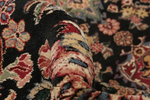 Pak-Persian Black Hand Knotted 100 X 139 Area Rug 250-21365 Image 4