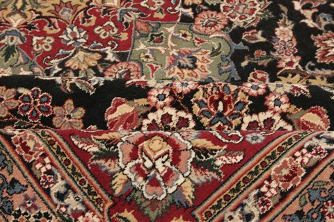 Pak-Persian Black Hand Knotted 100 X 139 Area Rug 250-21365 Image 9