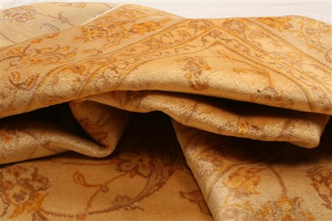 Kashan Yellow Hand Knotted 83 X 114 Area Rug 100-21366 Image 5