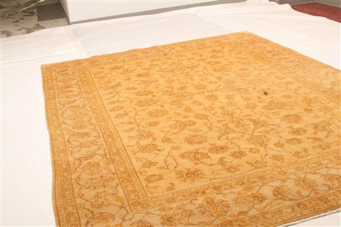 Kashan Yellow Hand Knotted 83 X 114 Area Rug 100-21366 Image 33