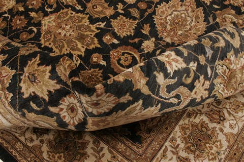 Kashan Black Hand Knotted 911 X 142  Area Rug 250-21369 Image 4