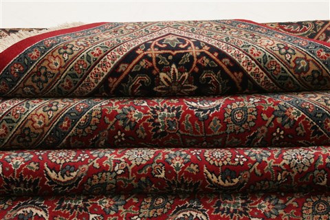 Herati Red Hand Knotted 100 X 143  Area Rug 250-21374 Image 13