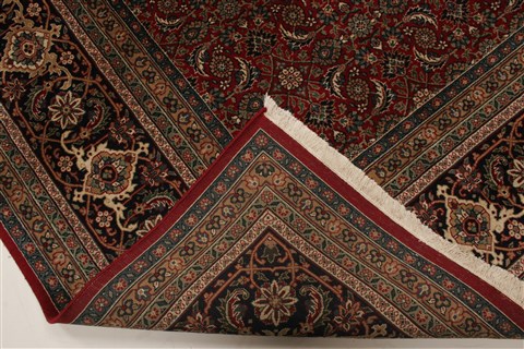 Herati Red Hand Knotted 100 X 143  Area Rug 250-21374 Image 16