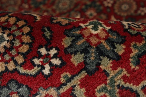 Herati Red Hand Knotted 100 X 143  Area Rug 250-21374 Image 1