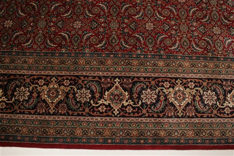 Herati Red Hand Knotted 100 X 143  Area Rug 250-21374 Image 21