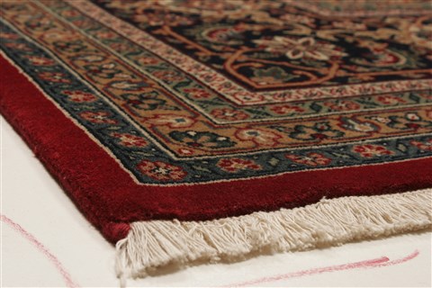 Herati Red Hand Knotted 100 X 143  Area Rug 250-21374 Image 25