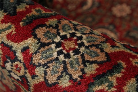 Herati Red Hand Knotted 100 X 143  Area Rug 250-21374 Image 2