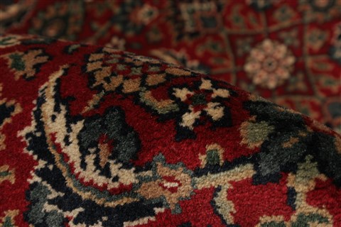 Herati Red Hand Knotted 100 X 143  Area Rug 250-21374 Image 3