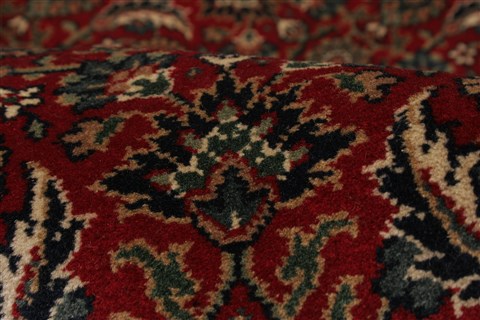Herati Red Hand Knotted 100 X 143  Area Rug 250-21374 Image 4