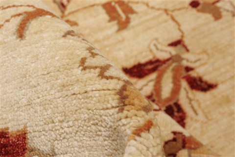 Pishavar Beige Hand Knotted 99 X 136 Area Rug 250-21379 Image 2
