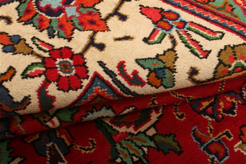 Tabriz Red Hand Knotted 82 X 117 Area Rug 100-21387 Image 13