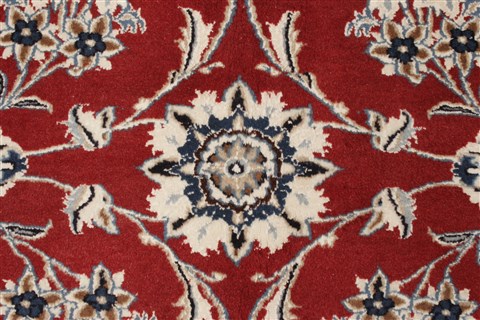 Nain Red Hand Knotted 910 X 130 Area Rug 250-21391 Image 17