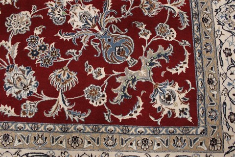 Nain Red Hand Knotted 910 X 130 Area Rug 250-21391 Image 18