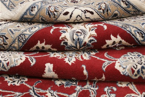 Nain Red Hand Knotted 910 X 130 Area Rug 250-21391 Image 9