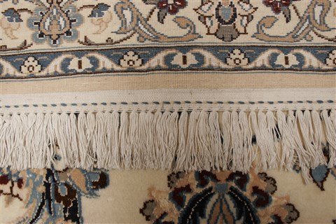 Nain White Hand Knotted 100 X 134 Area Rug 250-21404 Image 14