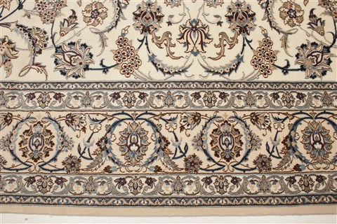 Nain White Hand Knotted 100 X 134 Area Rug 250-21404 Image 16